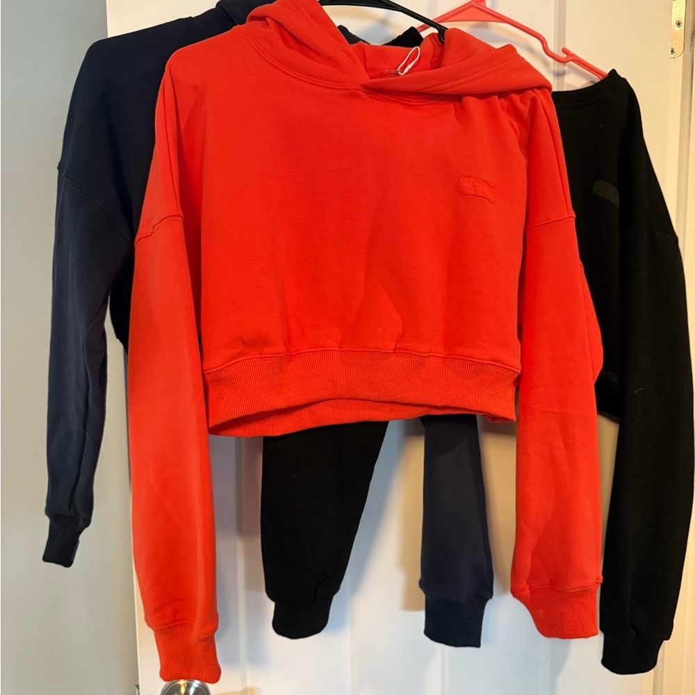 Women's Hoodie crop x 3